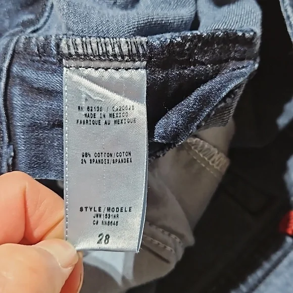 Guess Low Rise Jeans - Picture 6 of 9